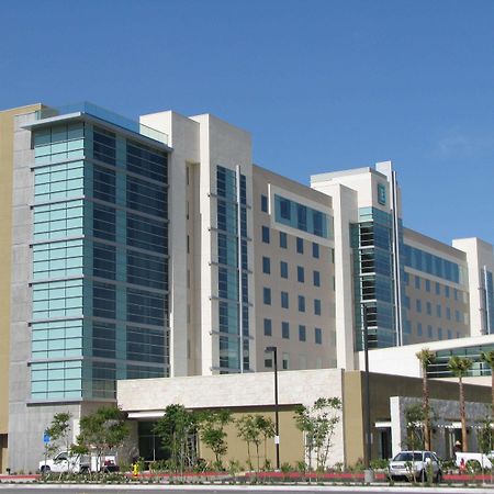 Embassy Suites Ontario - Airport Exterior foto