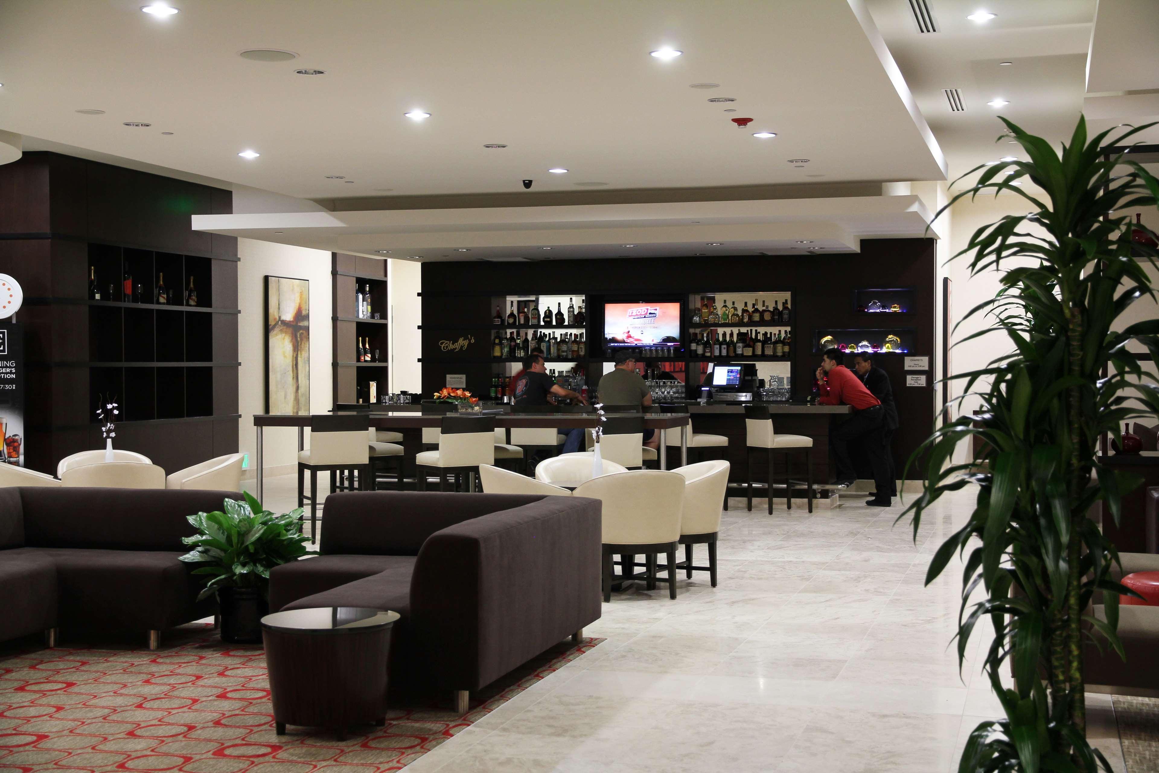 Embassy Suites Ontario - Airport Interior foto