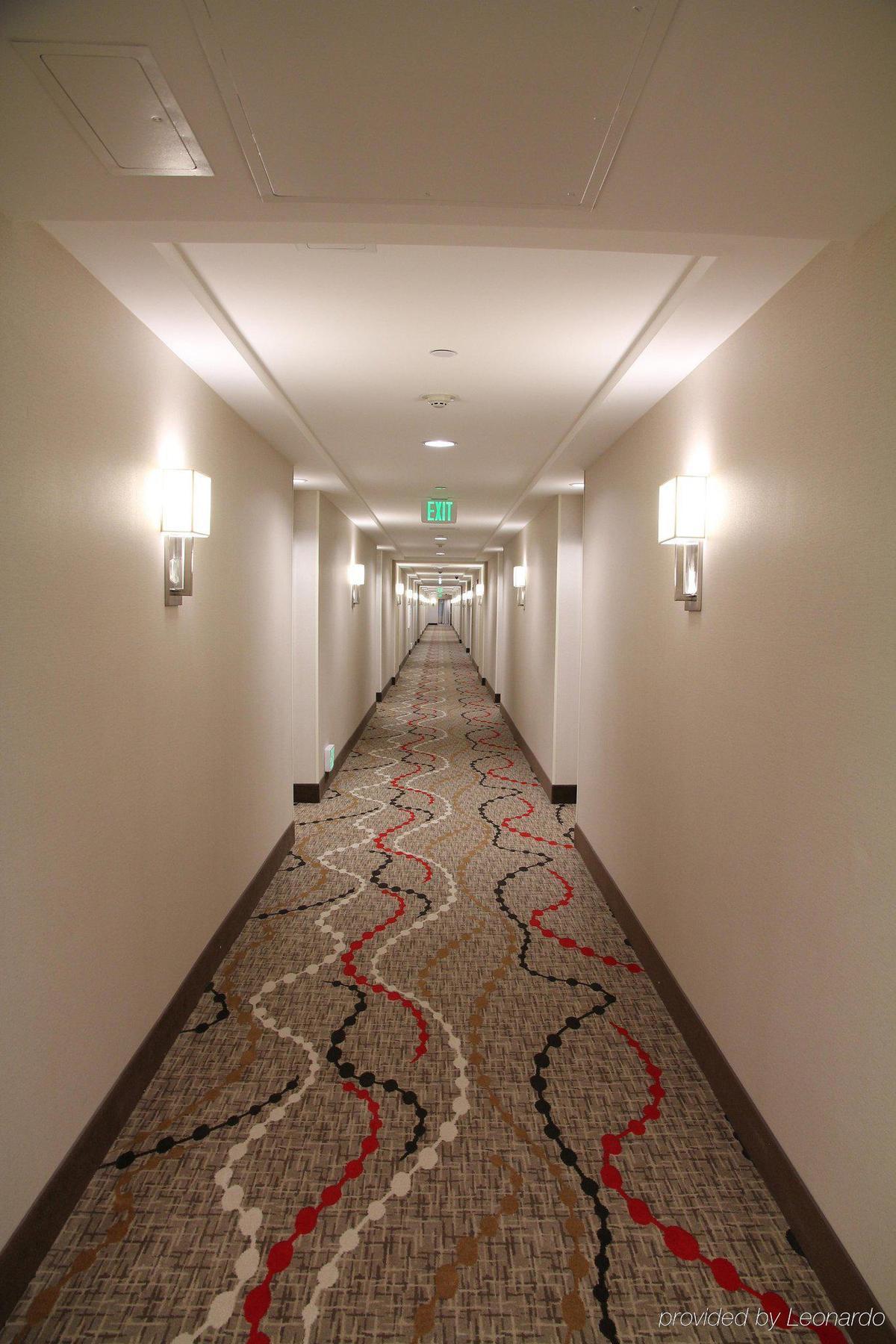 Embassy Suites Ontario - Airport Interior foto